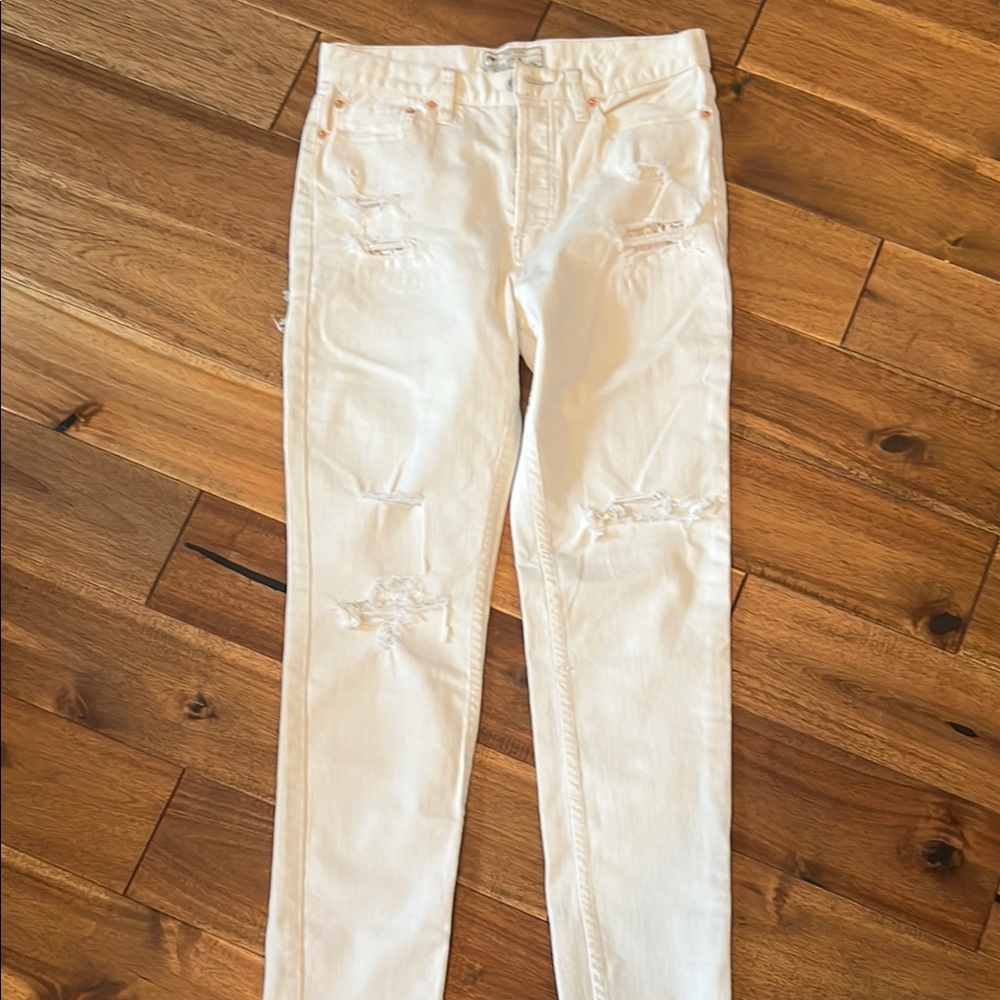 Free People Women’s White Distressed Jeans Size 28